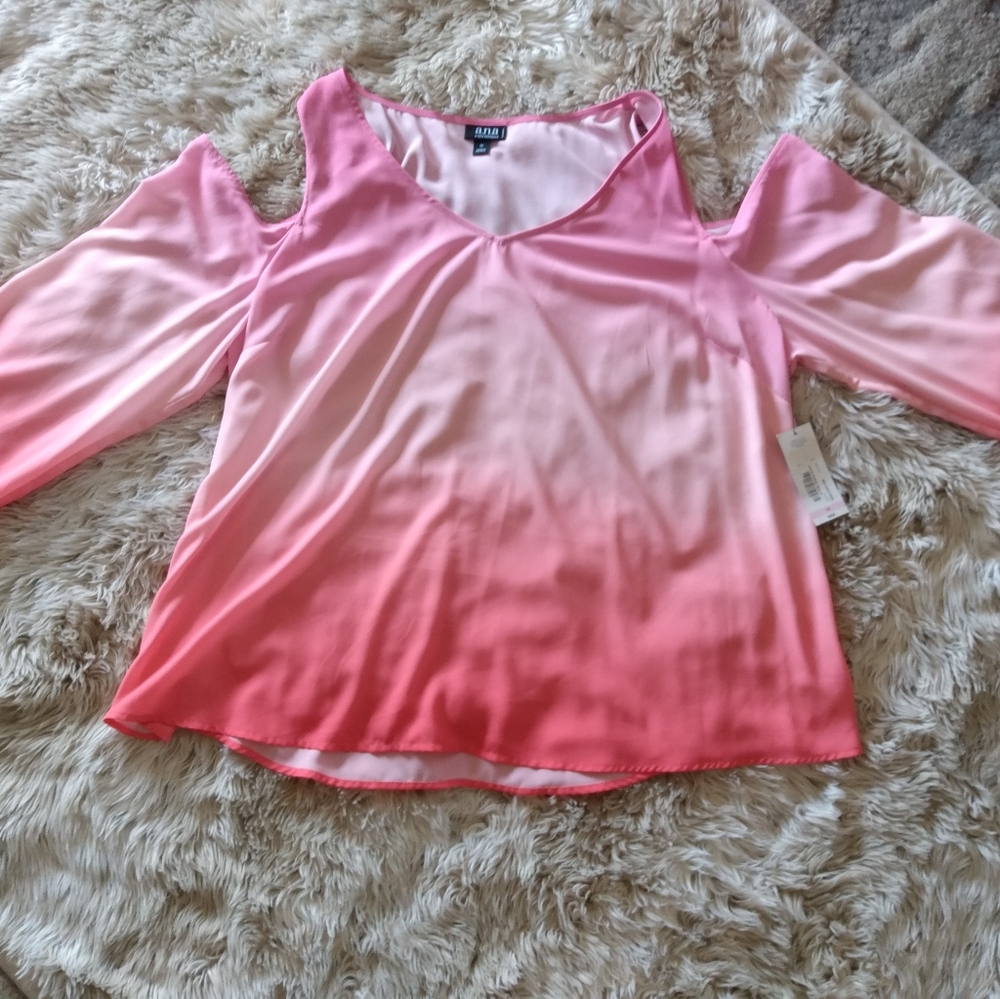 1X NWT PINK OMBRE ANA COLD SHOULDER TOP